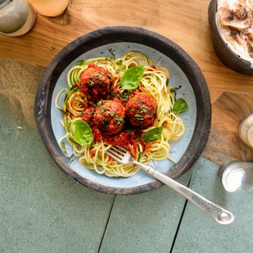 Gluten-Free Turkey Meat Balls on Vegetable Pasta | Whole Food Delivery | Meal Machines